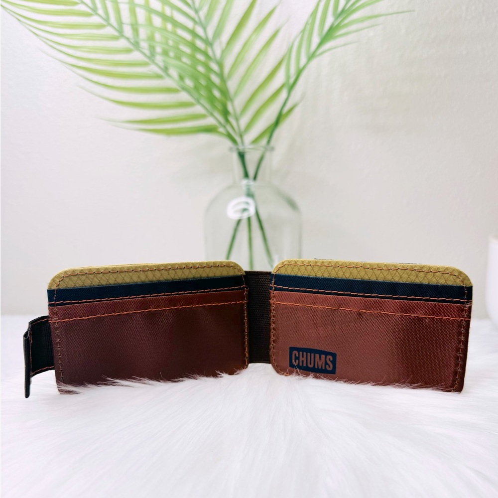 Chums Band-it Unisex Bi-fold Wallet - Picture 1 of 10